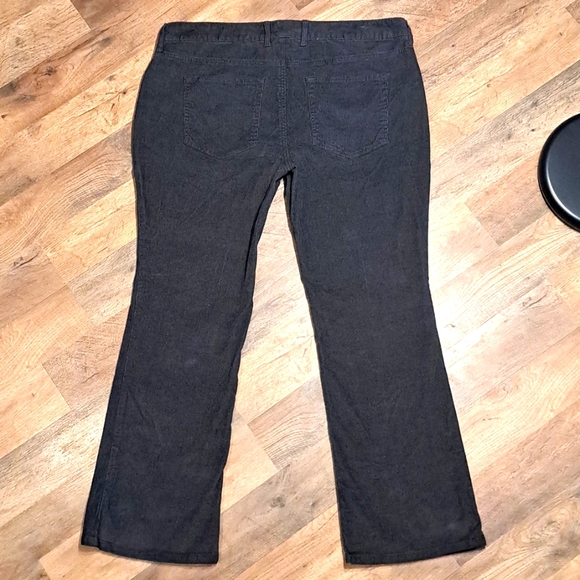 Eddie Bauer Curvy Bootcut corduroy women's pants size P16 - Picture 3 of 10